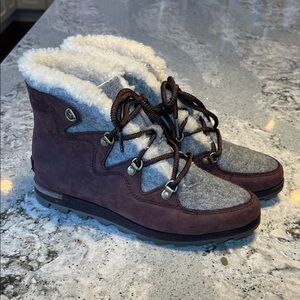 NEW Sorel Women's Plum and Gray Winter Boots Size 9.5